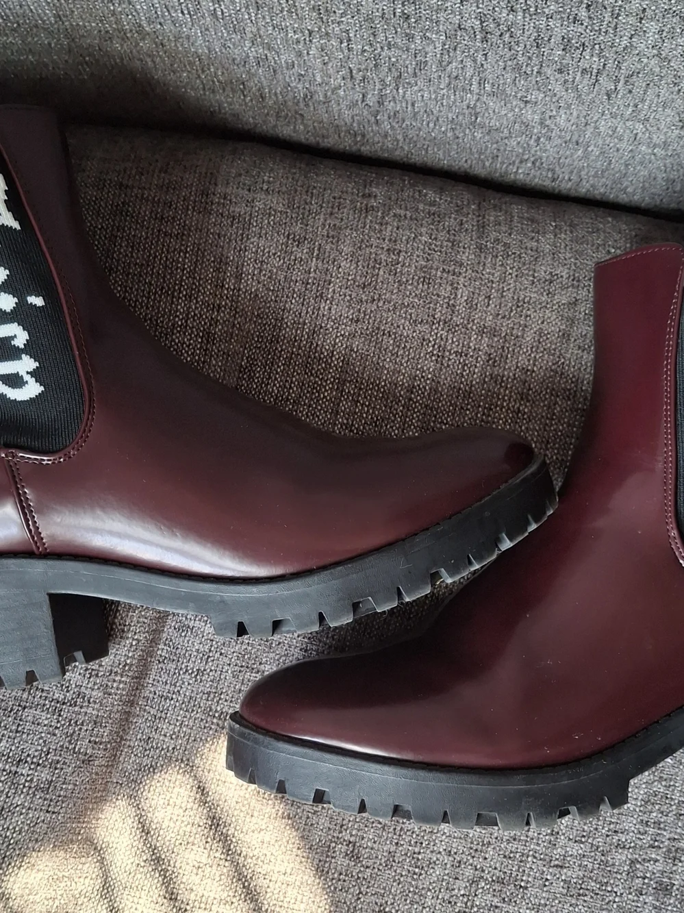 Juicy Couture Chelsea One Boots